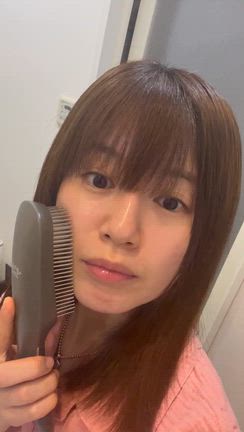 最近使ってる最強ヘアブラシの記事動画