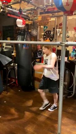 蹴上がりの記事動画