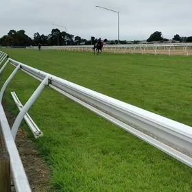 火曜日のトライアルレースの画像