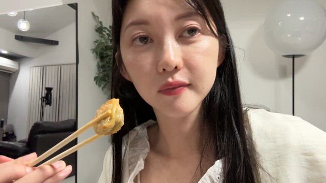 他ブロガーでは見たことないレベル、手抜き過ぎ夜ご飯。の記事動画