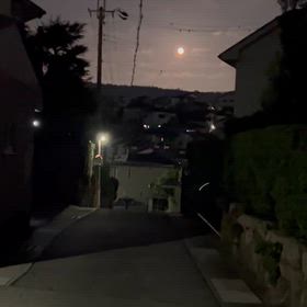 月の画像