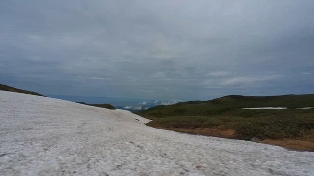 鳥海山を走るの記事動画