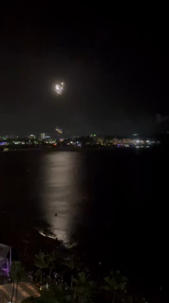 グアムのNew year花火と明日スゴイ船がグアムへやって来ます‼︎の記事動画