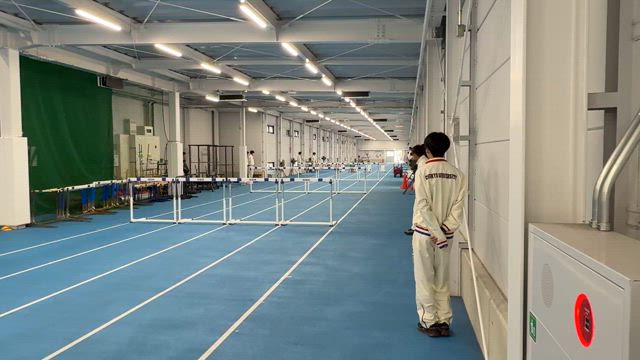 年相応って飛べない翼のことの記事動画
