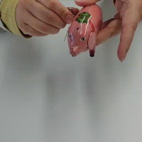プレゼントぶー３　Bibber The Happy Pig　ブリキのぶー　うごかすの画像