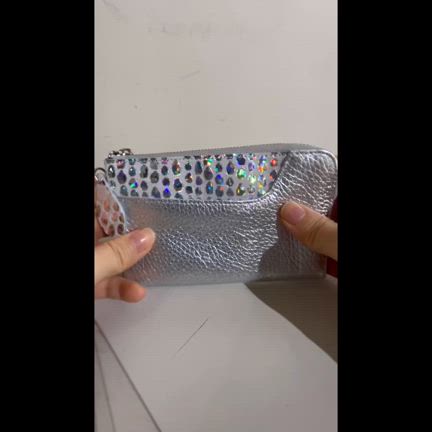 ☆ キラキラ豚革ハーフᏞ字財布 ☆/革かばん・革財布の、富山のどねの記事動画