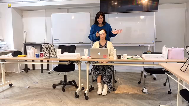 6名満席での開催♡ メイクアップアドバイザー養成講座♡の記事動画