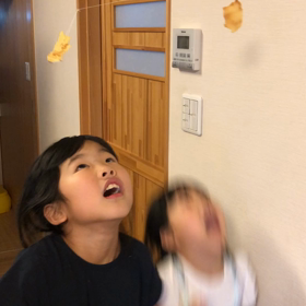 パン食い競争の画像