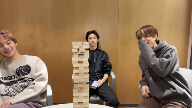 バッドポクスンアクラブ-배드복승아클럽-の記事動画