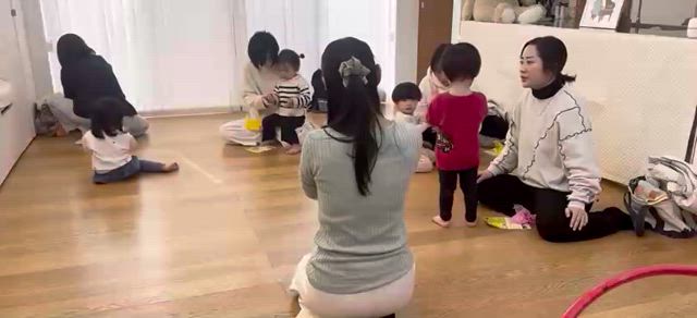 １歳コース　森のカケラの楽器を使っての記事動画