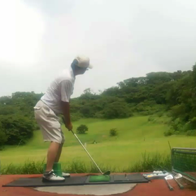 後ろから前からの画像