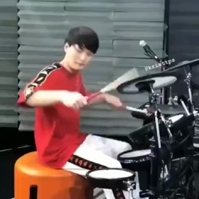 Krist  ドラムの画像