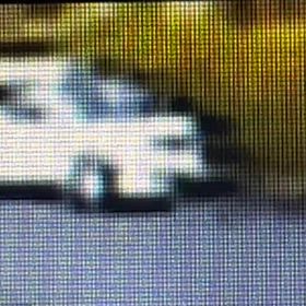 車庫から出入りするも、路駐の画像