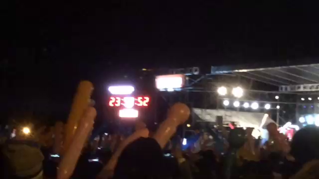 ZIP-FM カウントダウンLIVEの記事動画
