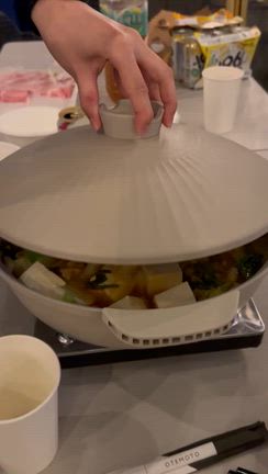 大塚西鍋会　会社メンバーで　鍋を囲うの記事動画