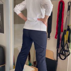 足裏から頭までのつながりの画像