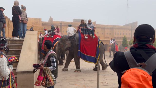 インド旅行① ジャイプールの記事動画