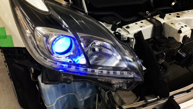 30プリウス後期  HIDヘッドライト加工  シーケンシャルウインカー  ワンオフ作製の記事動画