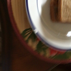 照り焼きソース入り魚サンドウィッチの画像
