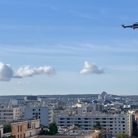 パリもイスラエルの戦争の影響を大きく受けてい✈️リパブリック広場に大人数の警官の画像