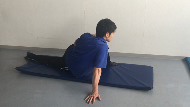 【ストレッチのコツ】は「揺らす」！の記事動画