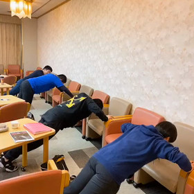 休憩時間はトレーニングの画像