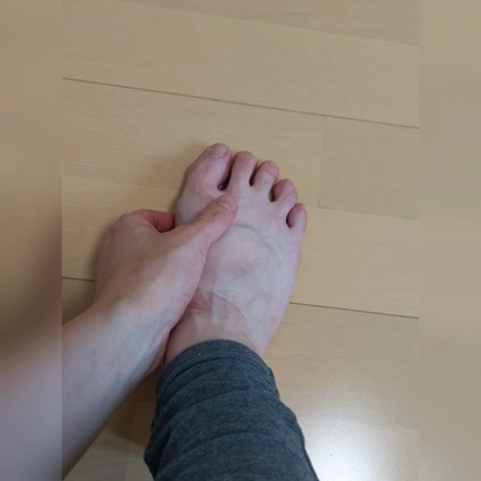 「ルルベで小指側にのってしまう…」解決ストレッチ！の記事動画