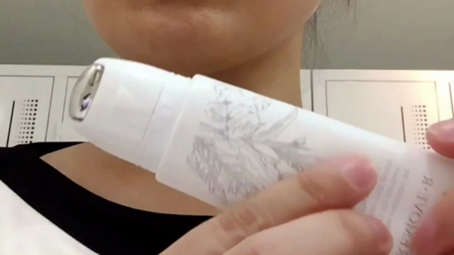 首のシワを深くしない姿勢とストレッチ　の記事動画