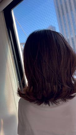 40代・50代の外ハネボブ｜カールアイロンでつくる大人の華やかヘアの記事動画