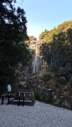 熊野那智大社から、飛瀧神社の記事動画
