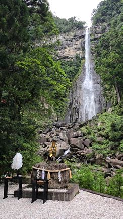 青岸渡寺から熊野那智大社、飛瀧神社の記事動画