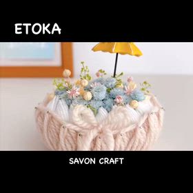 SAVONCRAFT [「小さな花の庭 ｜黄色い傘とカエルたちの花咲くお庭②」]の画像