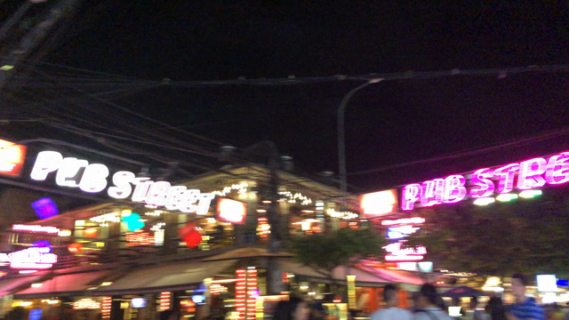 カンボジアひとり旅！ホテル到着！最新の治安を聞いてみた！の記事動画