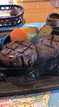 ★息子が嫉妬するであろう！！ある店でひとりランチ★の記事動画