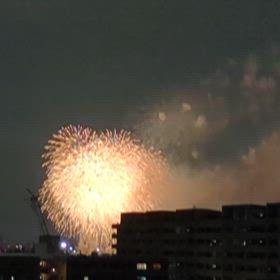 市川江戸川花火大会の様子の画像