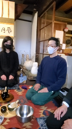 日本男児の茶の湯・第十一回「かまわあん」多治見市茶道教室★沼尻宗真の記事動画