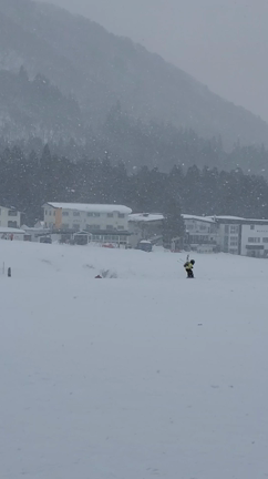 【⠀兵庫和田山ヘッドセラピー 】 リラクゼーション】今年初、ハチ高原へボード行って来ました✌️の記事動画