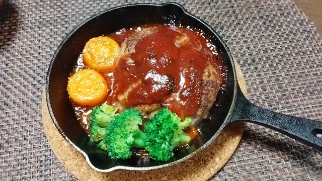 博多ごぼ天うどんと…ハンバーグで晩酌の記事動画