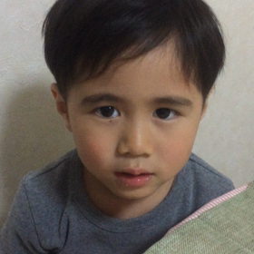 「にじ」を歌う息子の画像