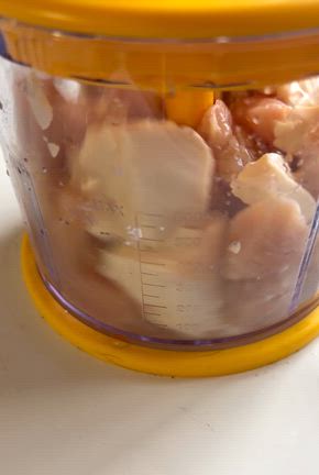 気づいたら毎日使ってる、Toffyのハンドブレンダー。鶏胸肉もなめらか団子にの記事動画