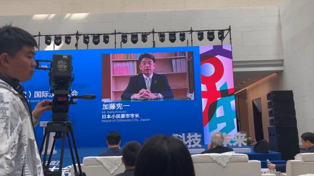書道三昧　中国安陽国際漢字大会の記事動画