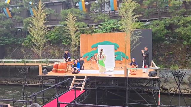 書道三昧　伊東祐親祭り　の記事動画