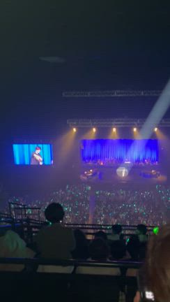 井上芳雄さんのコンサート@東京ガーデンシアターの記事動画