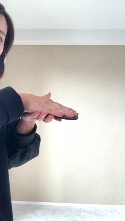 「靴がない」「足が痛い」を終わらせるコラボ靴が完成の記事動画