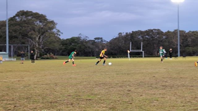 スクールホリデーの締めはサッカー！の記事動画