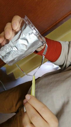 【松戸まなビーバー活動レポ　2022.3.25】静電気発生装置を使った色々な静電気実験！の記事動画
