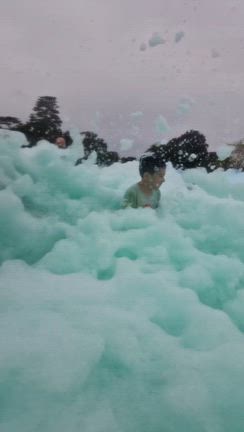 Bubbles Rush 2025の記事動画