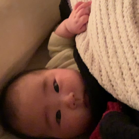 寝る前のご機嫌赤ちゃんの画像