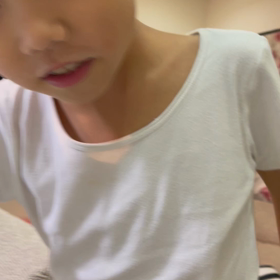 求愛ダンスを恥ずかしがるこーちゃんの画像