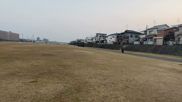 ランニング中にコケるの記事動画